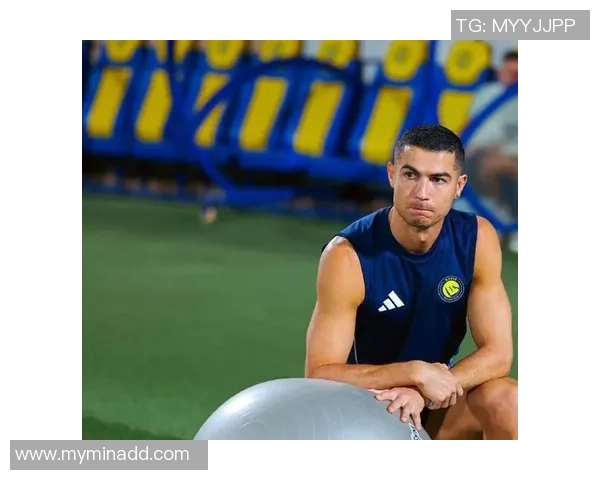 网红Speed亲临利雅得胜利比赛现场赛后与C罗亲密互动共庆胜利